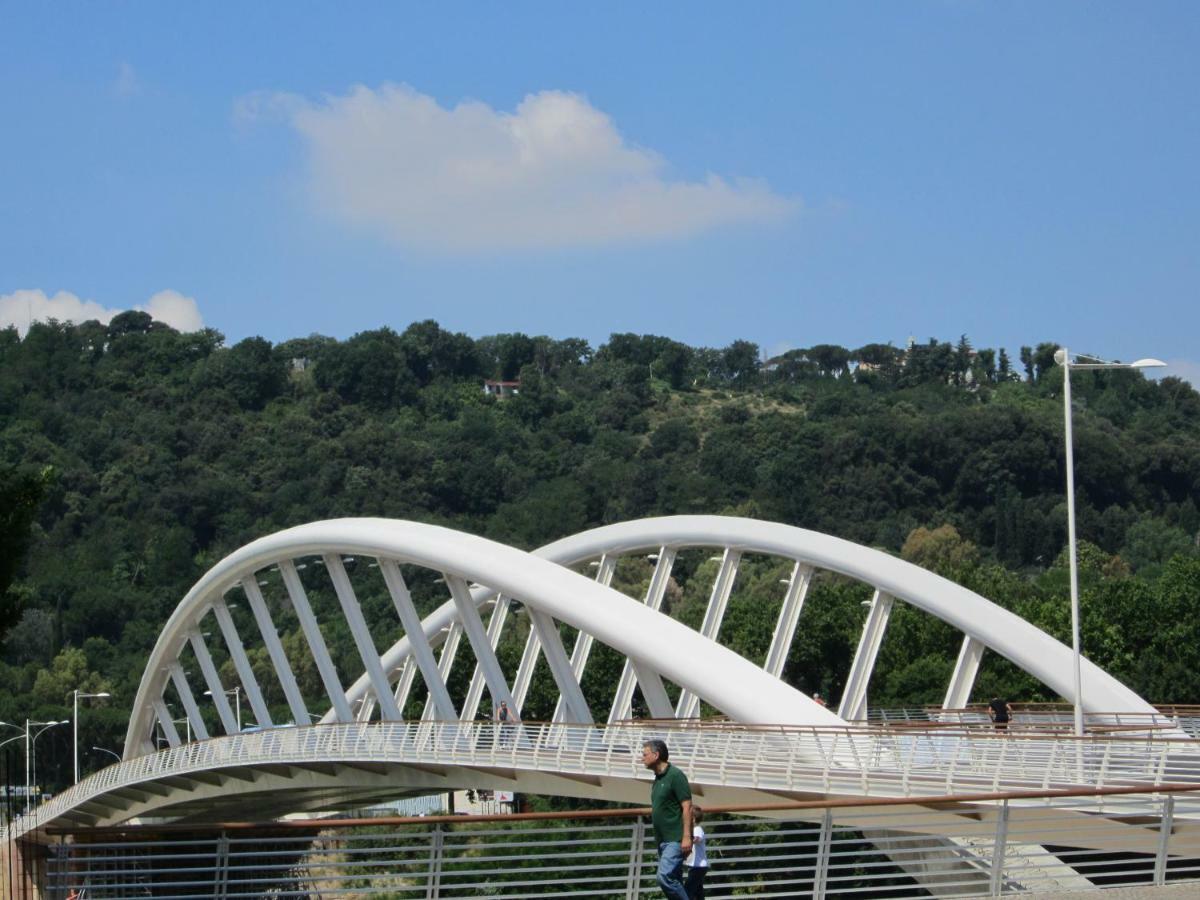 Ponte Della Musica Teatro Olimpico Hotel Rome Exterior photo